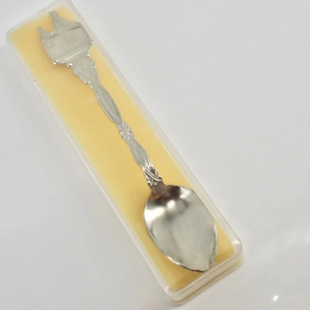 San Francisco Golden Gate Bridge SOUVENIR SPOON  4.5